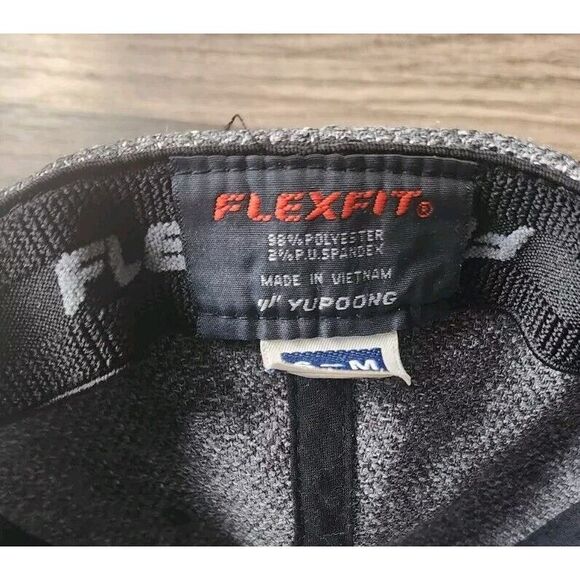 FLEX FIT PROVIDENCE BREWING COMPANY ASTRO MUTT DOG SIZE SMALL MEDIUM GRAY‎ BEER - Picture 5 of 5